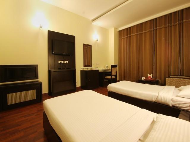 Eagle Motel Rājpura Kültér fotó