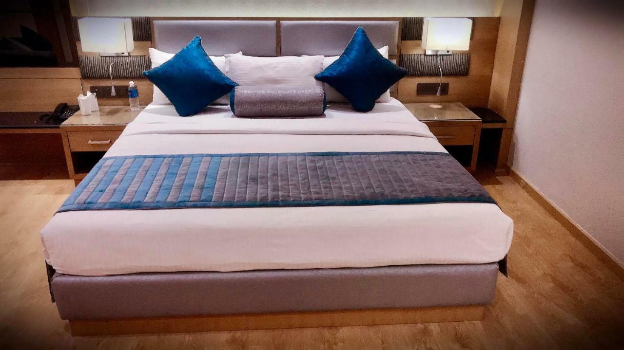 Eagle Motel Rājpura Kültér fotó