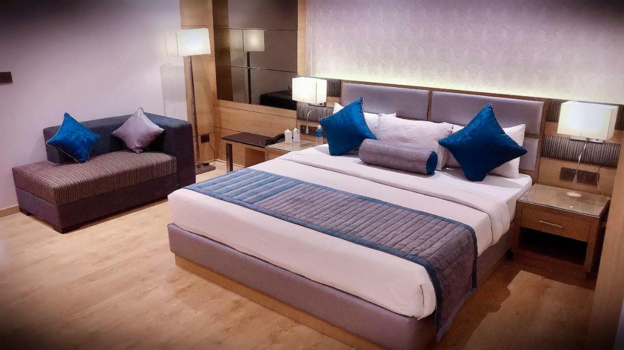 Eagle Motel Rājpura Kültér fotó