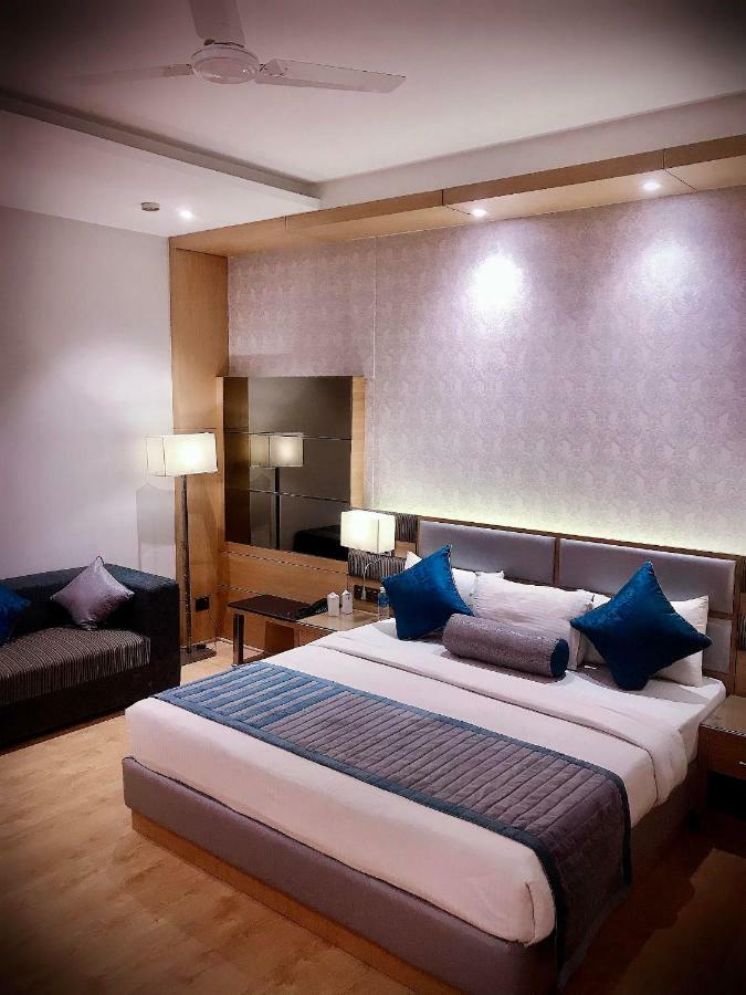 Eagle Motel Rājpura Kültér fotó